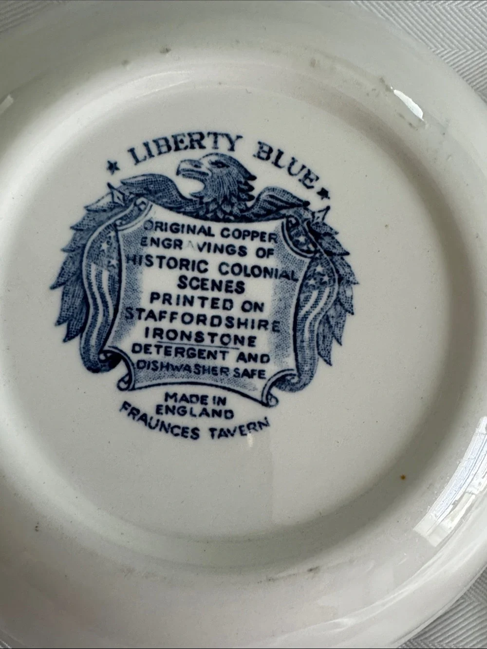 1970 Liberty Blue Floral Vintage-Style Decorative bowl Plate